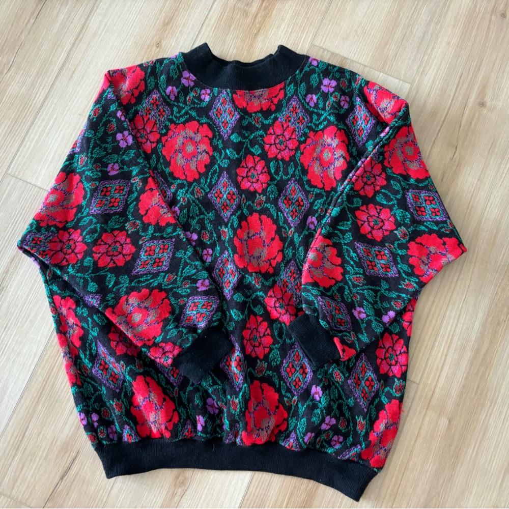 VINTAGE Floral Knit Sweater with Red and Black Accents